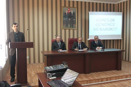 SOCAR-ın Ekologiya İdarəsində gənclərlə görüş keçirilib