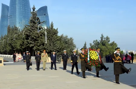Azərbaycan ilə Pakistan arasında hərbi əməkdaşlığın genişləndirilməsi məsələsi müzakirə olunub