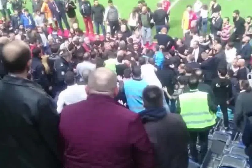 ​Türkiyə derbisində dava düşüb