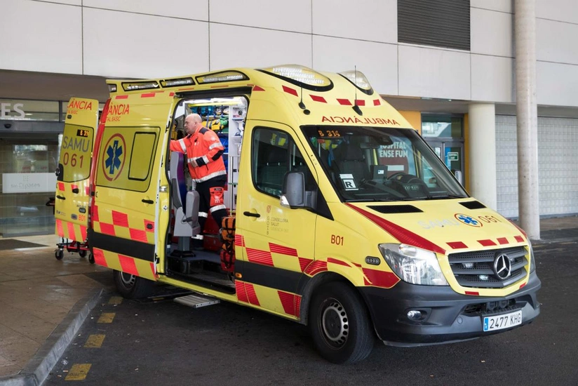 İspaniyada məktəbin qarşısında ağır yol qəzası olub, ölən və xəsarət alanlar var