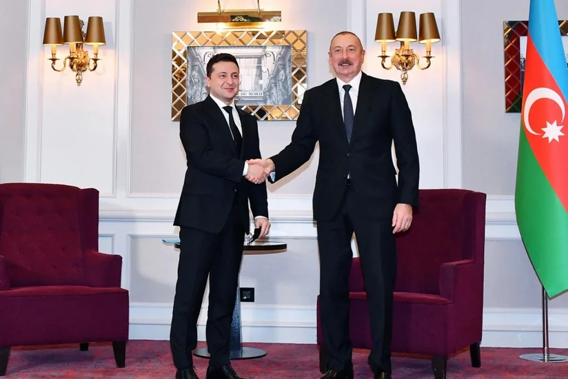 Зеленский позвонил президенту Ильхаму Алиеву