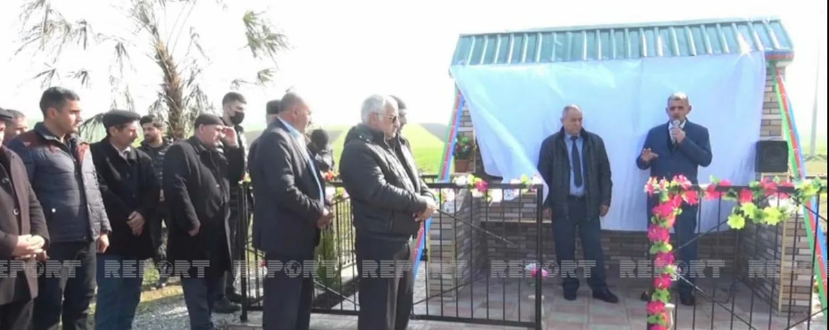 Vətən müharibəsi şəhidinin xatirəsinə inşa edilən bulağın açılışı olub