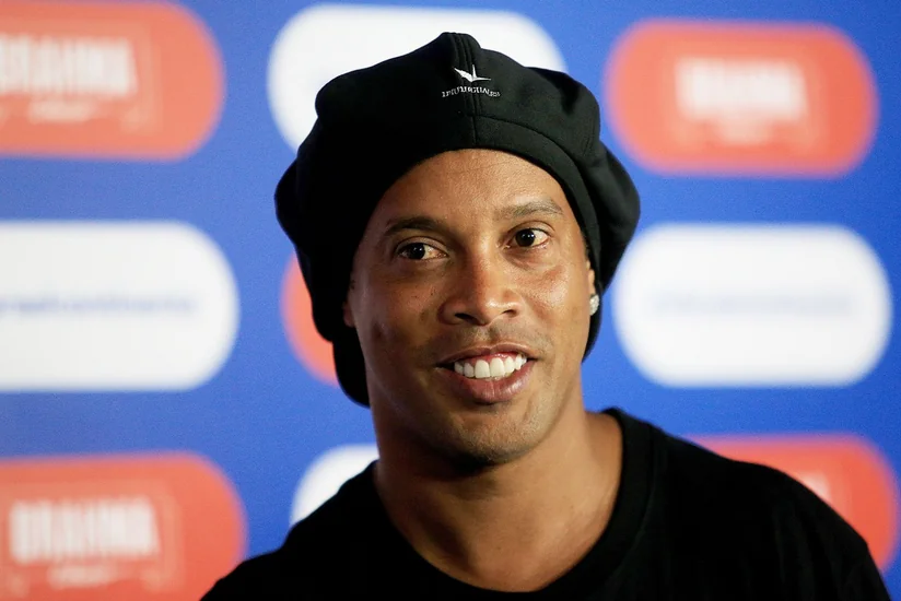 Ronaldinyo hazırda karyerasını davam etdirən ən güclü braziliyalı futbolçunun adını açıqlayıb