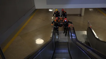 8 Noyabr metrostansiyasında şərti yanğın söndürülüb