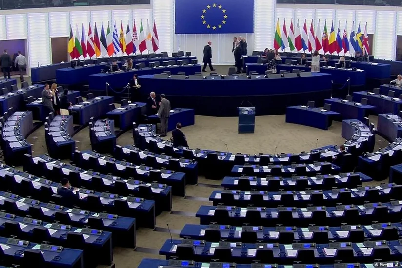 Очередной коррупционный скандал в Европарламенте: полиция провела обыски в офисах крупнейшей партии
