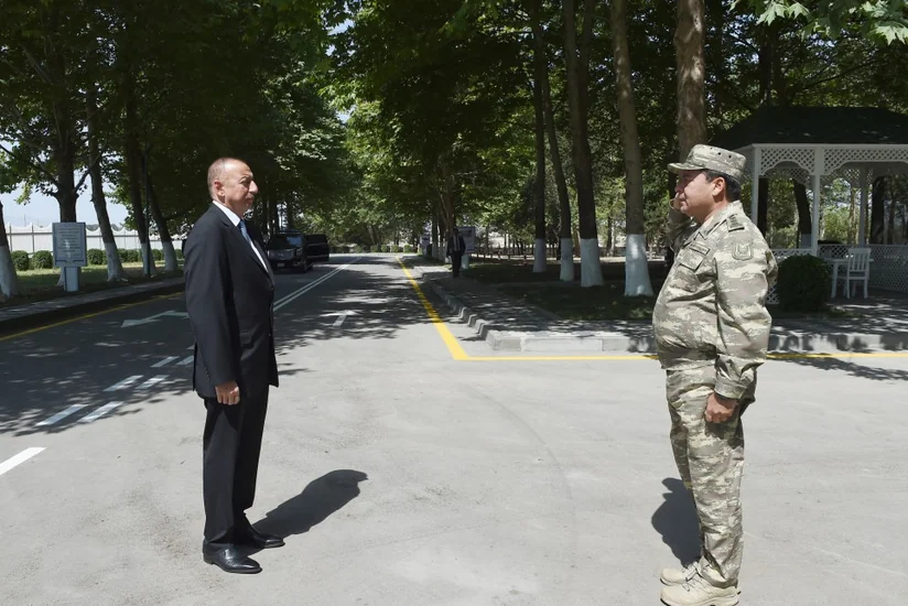 Prezident, Ali Baş Komandan İlham Əliyev Müdafiə Nazirliyinin Mobil Səhra Cərrahiyyə Hospitalının imkanları ilə tanış olub - FOTO