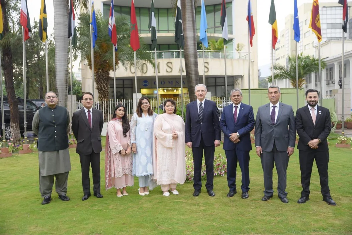 COP29 president meets with COMSATS executive director