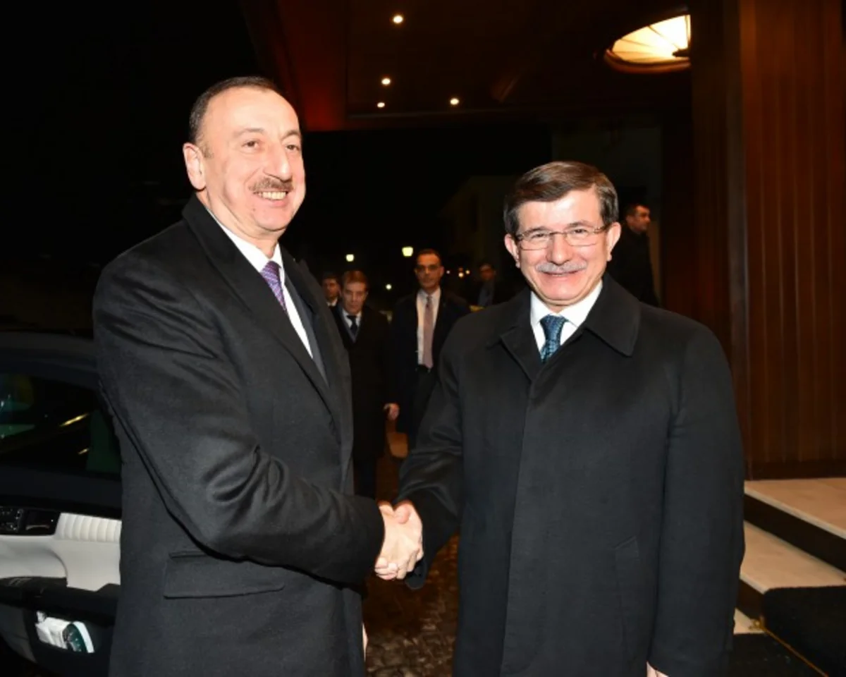 Prezident İlham Əliyev Türkiyənin Baş naziri Əhməd Davudoğlu ilə görüşüb