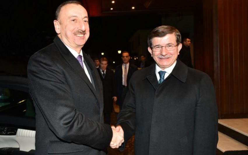 Prezident İlham Əliyev Türkiyənin Baş naziri Əhməd Davudoğlu ilə görüşüb
