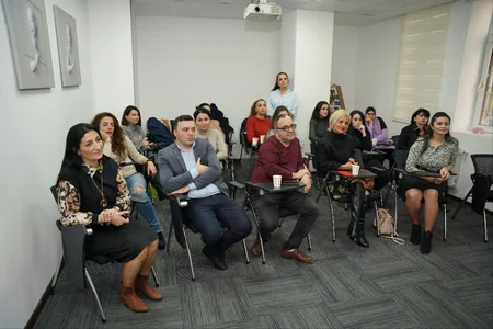 Azərbaycanda uşaq hüquqlarının qorunması sahəsindəki problemlər müzakirə olunub