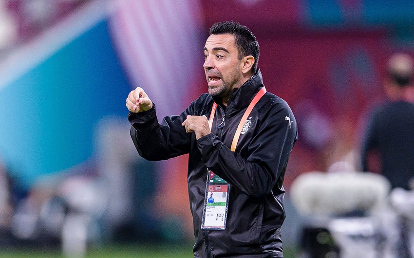 Xavi Barselonanın iki əməkdaşından imtina edib