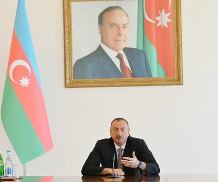 ​Prezident İlham Əliyevə Mətbuat Şurasının xüsusi mükafatı təqdim olunub - ƏLAVƏ OLUNUB