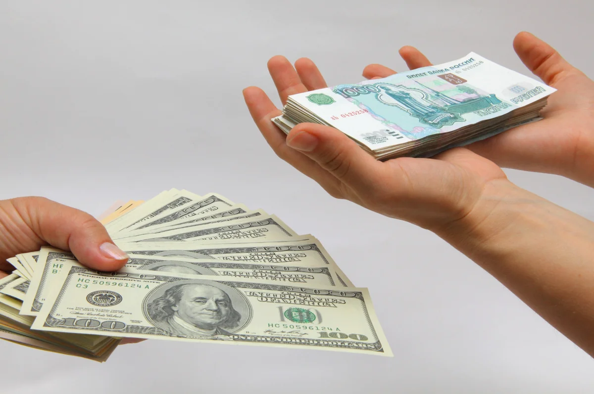 US-dollar fell below 60 RUR in Russia