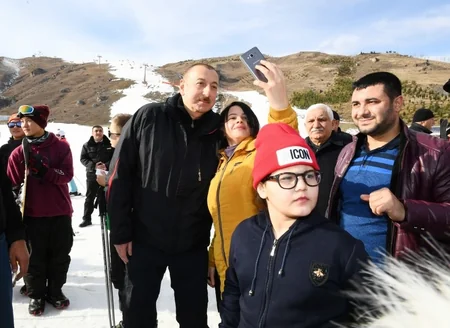 President Ilham Aliyev and first lady Mehriban Aliyeva viewed work done at Shahdag Tourism Center