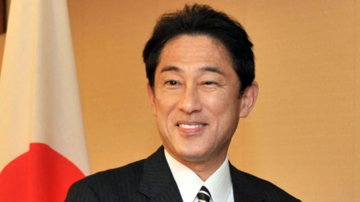 Japanese foreign minister intends to apply for premier post