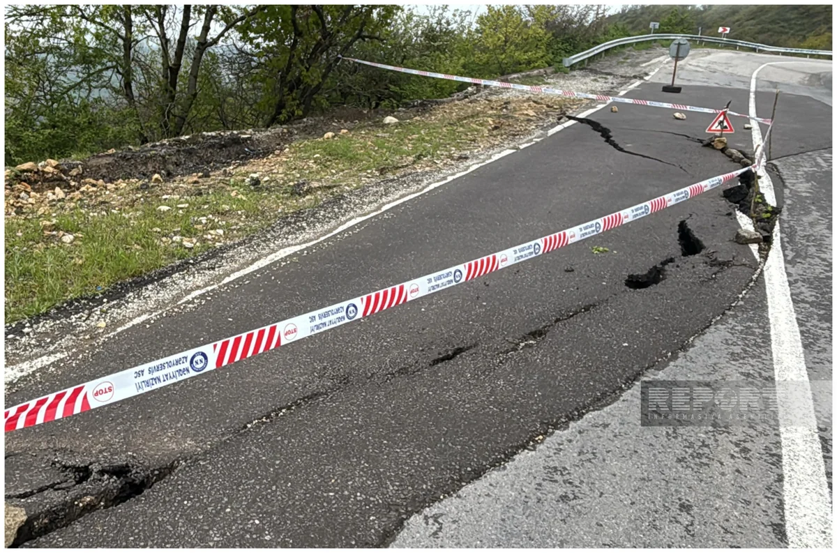 В Агсу произошел оползень