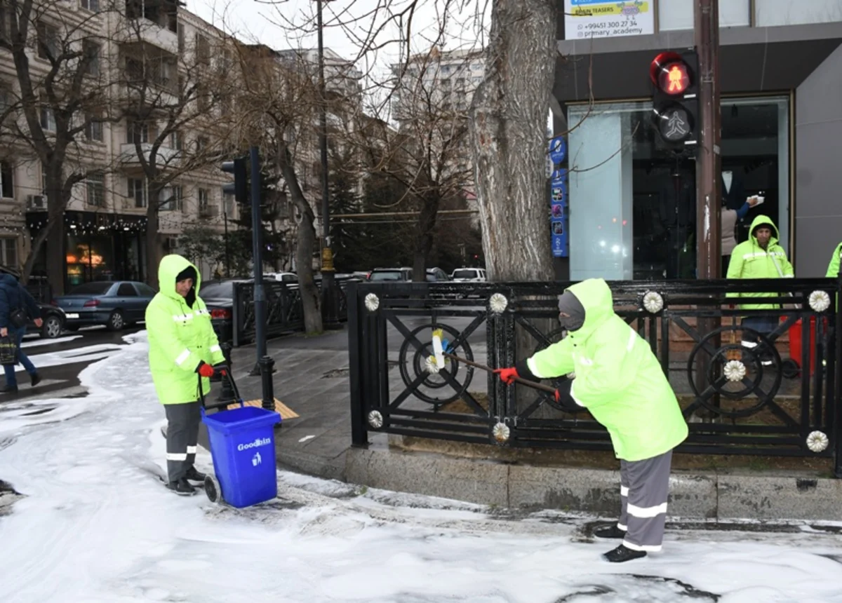 Bakıda iməcilik keçirilib, 502 küçə və prospekt yuyulub - YENİLƏNİB