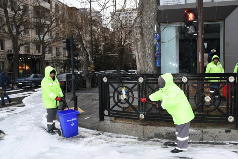 Bakıda iməcilik keçirilib, 502 küçə və prospekt yuyulub - YENİLƏNİB