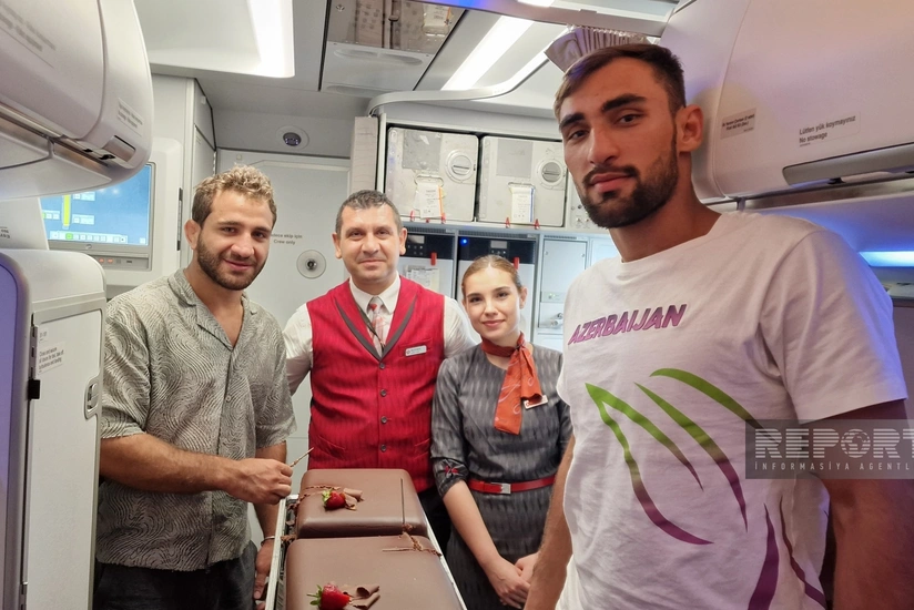 Olimpiadada qızıl medal qazanmış cüdoçular vətənə qayıdıblar