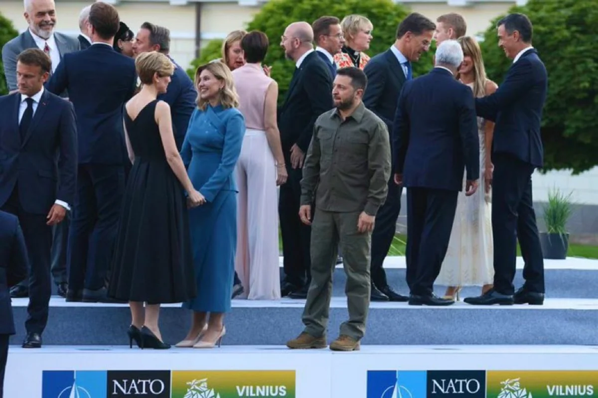 NATO sammitində Ukrayna böhranı: Qərb liderləri Zelenskini güclə sakitləşdiriblər