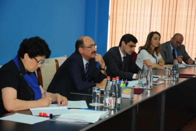 Vətəndaşlar mədəniyyət və turizm nazirindən işə düzəlməkdə kömək istəyiblər