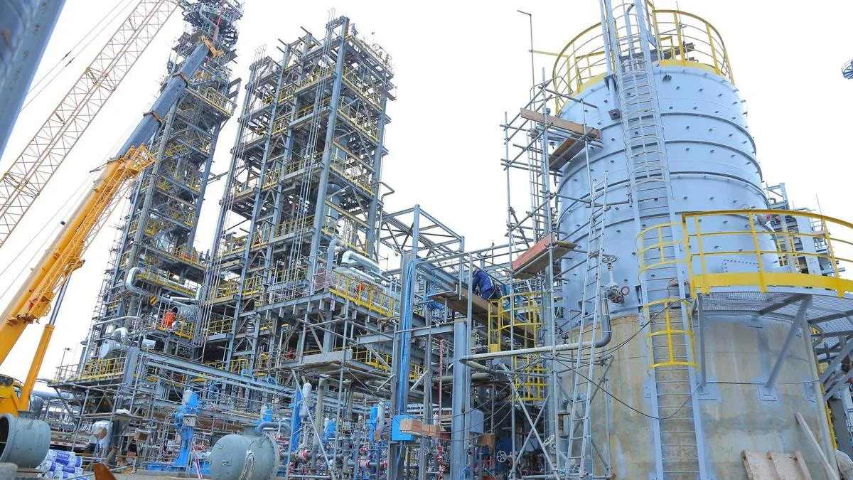 На Атырауском НПЗ устраняют разлив нефтепродуктов