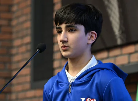 Fərid Qayıbov beynəlxalq yarışlarda uğurlu çıxış etmiş idmançılarla görüşüb