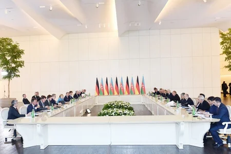 Azərbaycan Prezidenti və Almaniyanın Federal Kansleri iş adamları ilə görüşüblər