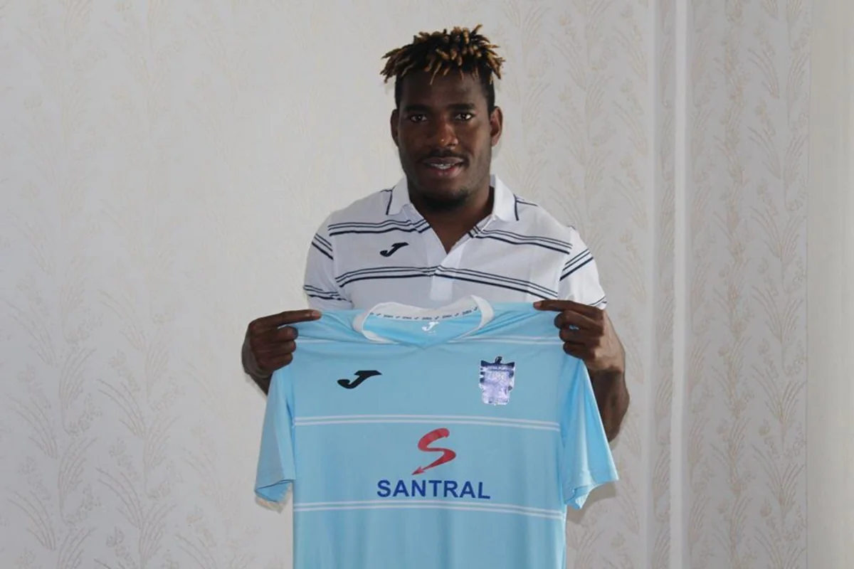 Zirə Haiti yığmasının hücumçusunu transfer edib