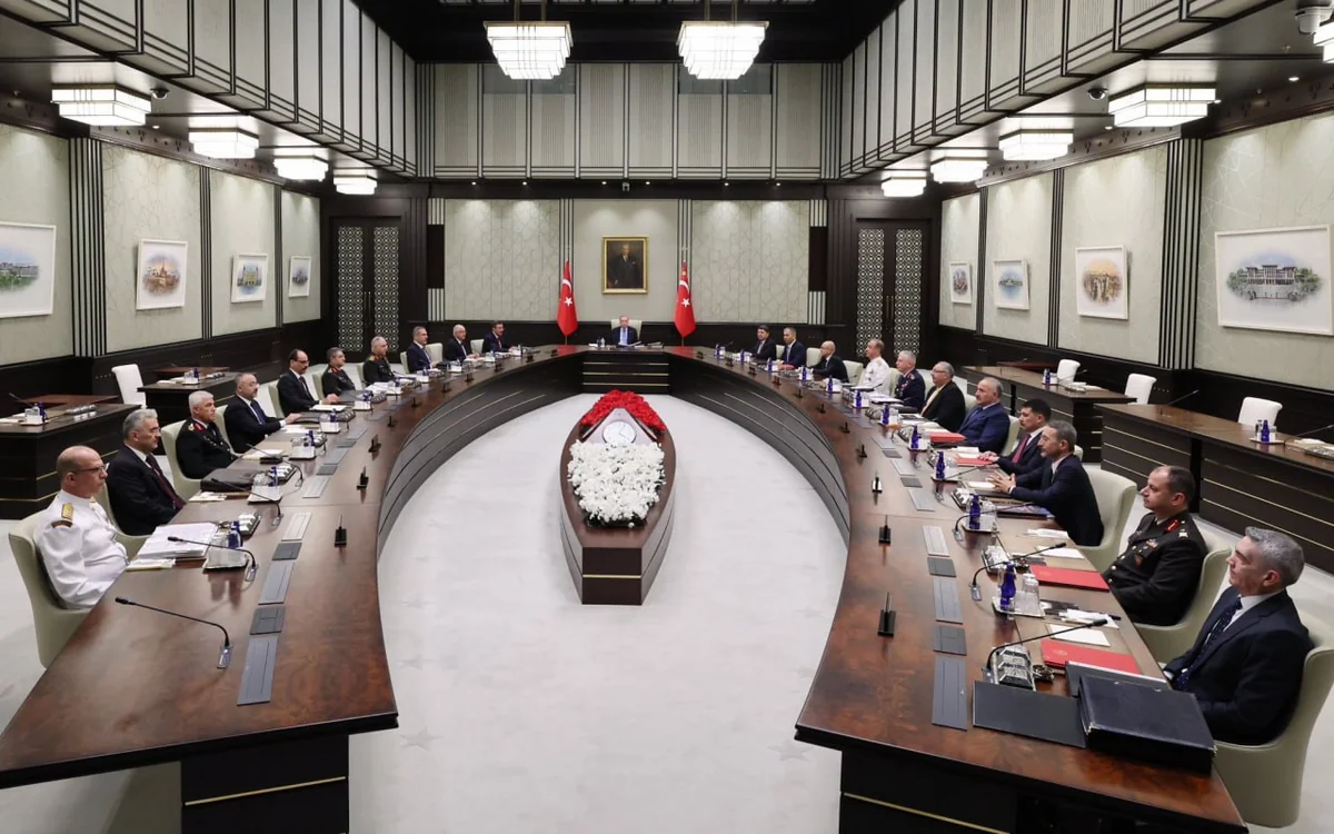 Türkiyə TŞ Ukrayna ilə bağlı çoxtərəfli səyləri gücləndirməyə dair çağırış edib