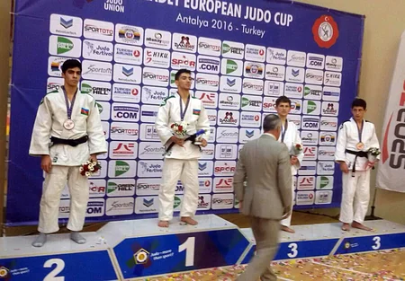 Azərbaycan cüdoçuları Antalyada 8 medal qazanıblar