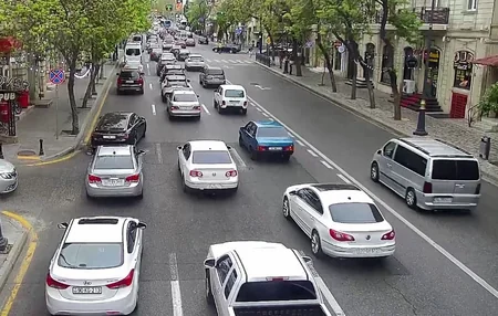Bakının bir sıra yollarında tıxac var - SİYAHI