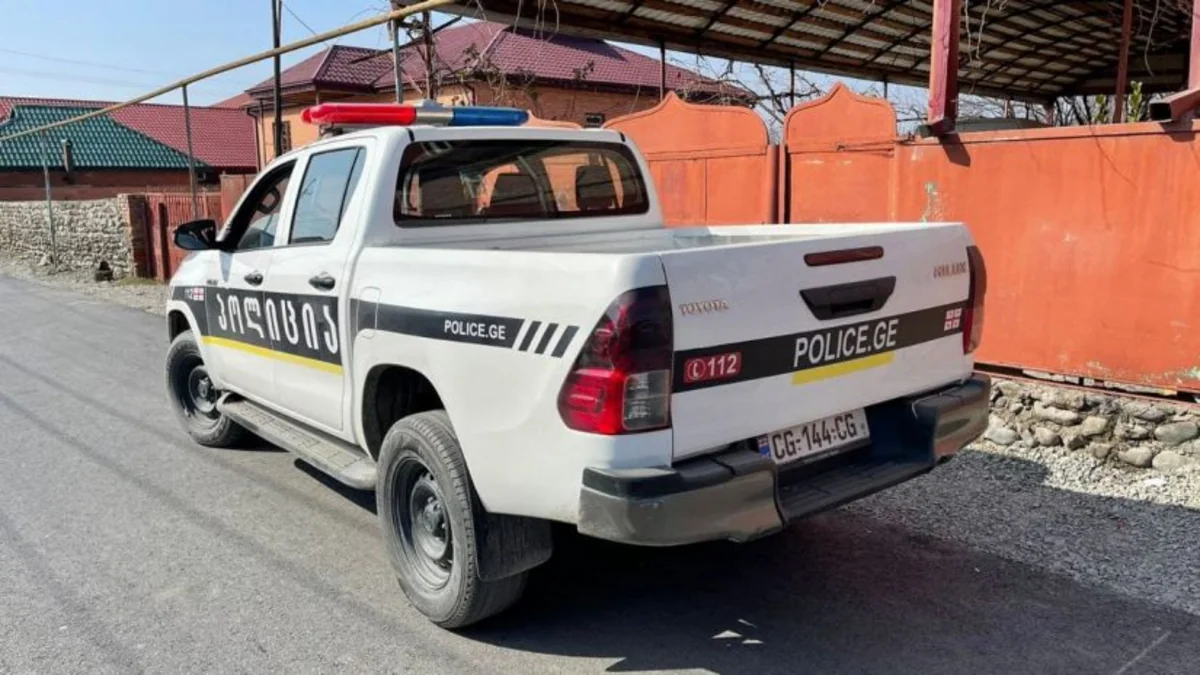 Gürcüstanda azərbaycanlı biznesmenin evinə qumbara atılıb