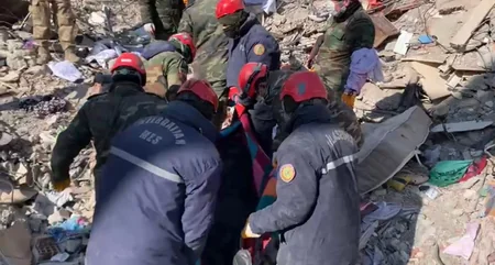 Azerbaijani rescuers save 53 people, pull out 729 bodies from rubble in Türkiye