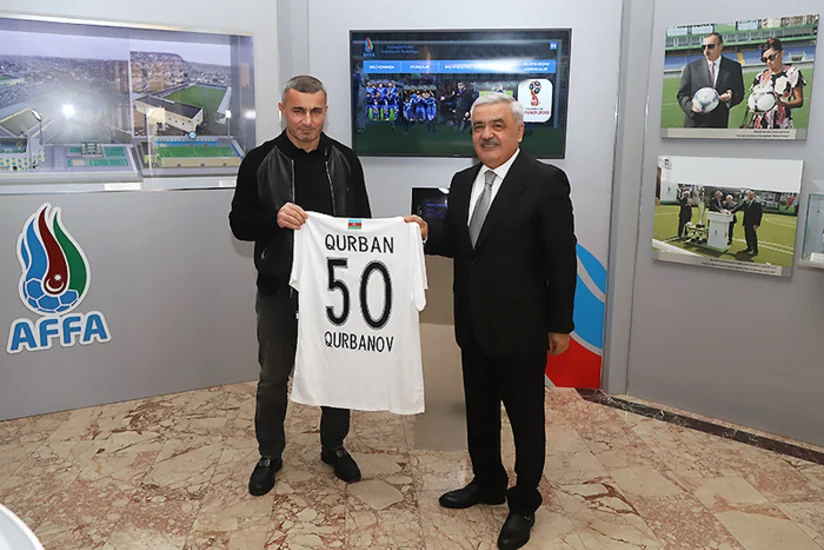 Rövnəq Abdullayev Qurban Qurbanovu təbrik edib