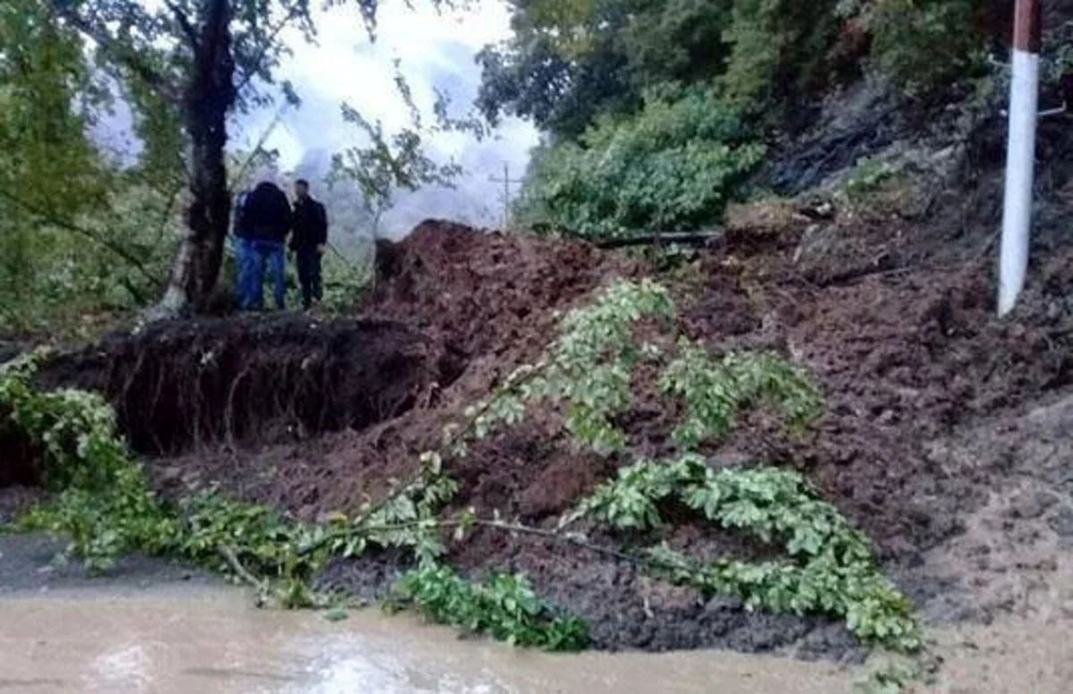 MENR: Relative activity observed in dynamics of landslide, avalanche and flooding - LIST - PHOTO