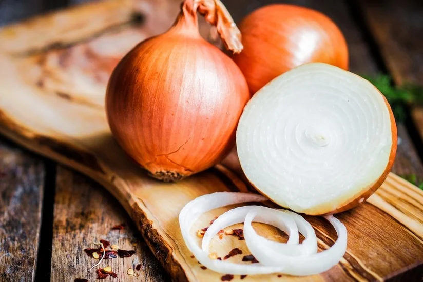 Azərbaycan Türkmənistana soğan ixracını bərpa edib