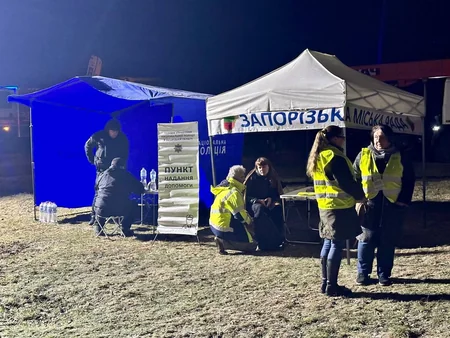 Rusiya Zaporojyedə yaşayış binasını atəşə tutub, 2 nəfər həlak olub