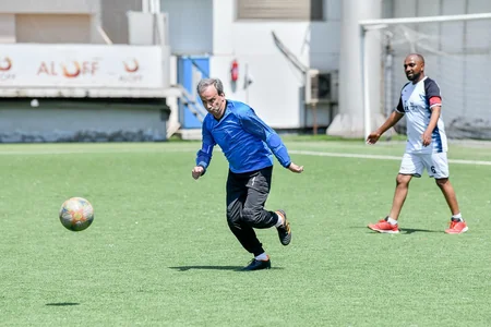 Şahmatçıların futbol matçında 14 qol vurulub