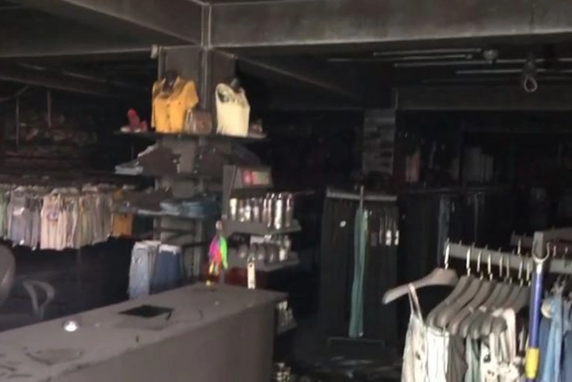 Abşeronda geyim mağazası yanıb - VİDEO - YENİLƏNİB