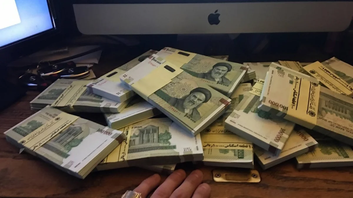 İranda dolların bir gündə xeyli ucuzlaşması təşvişə səbəb olub