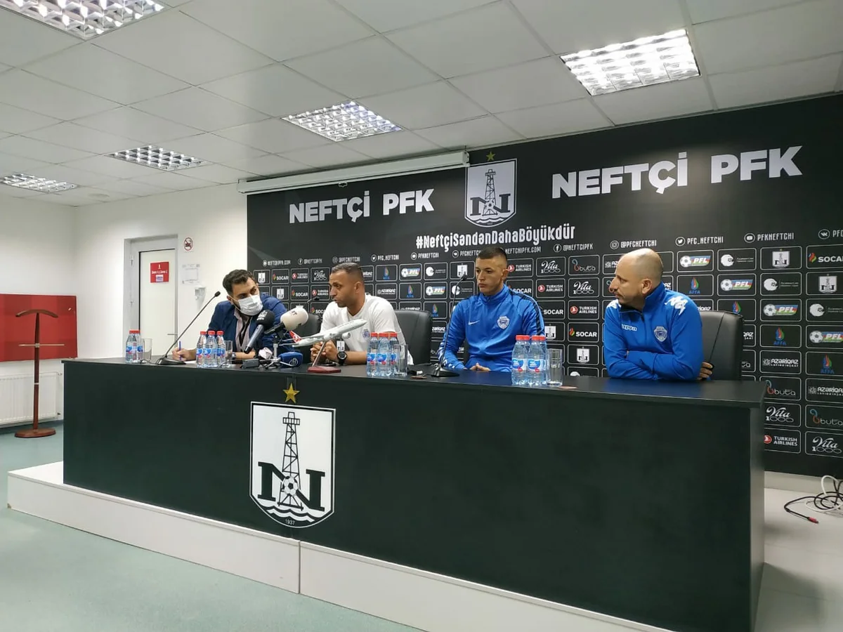 Şkupinin baş məşqçisi: Neftçi kağız üzərində favoritdir