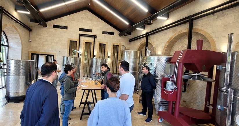 Italian experts explore Azerbaijani wine production methods