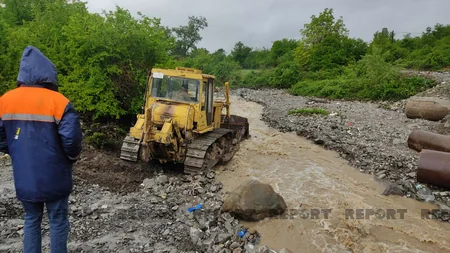 Şəkidə selin zərər vurduğu kəndlə əlaqə təmin edilib