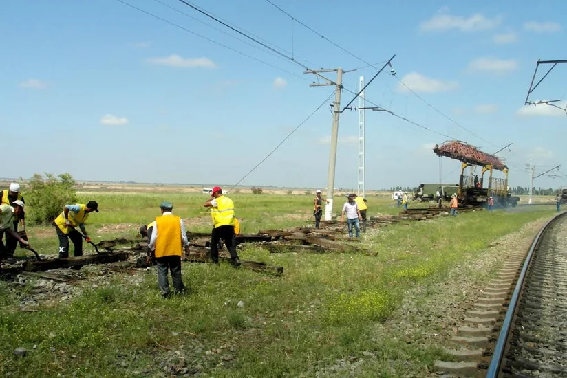 Bakı-Böyük Kəsik istiqamətində daha 10 km yol əsaslı təmir olunur