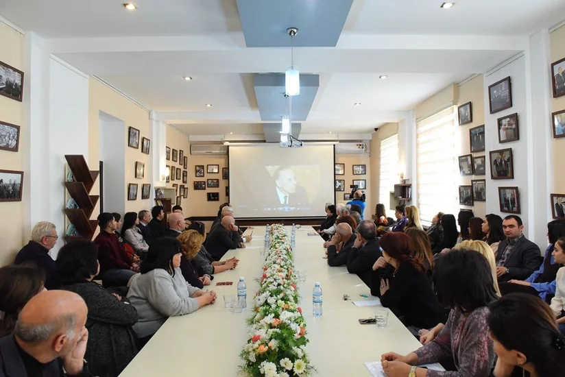 ADU-da “20 Yanvar və Azərbaycanın istiqlalı” mövzusunda dəyirmi masa keçirilib