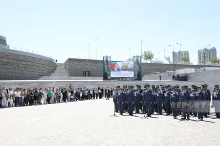 Azərbaycanda xidmətə yeni qəbul olunmuş gömrükçülər and içib
