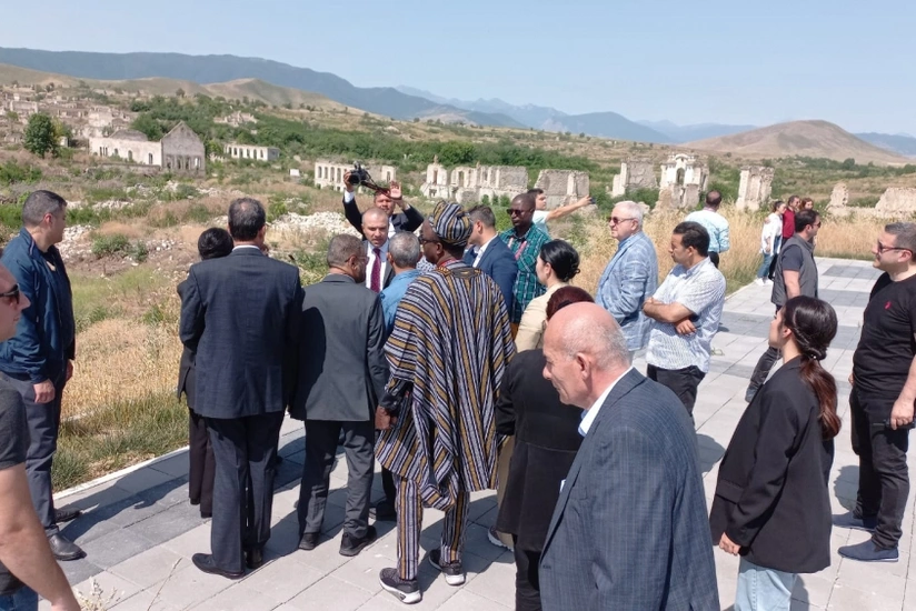 Участники Бакинской конференции Парламентской сети ДН побывали в Шуше