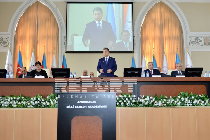 AMEA prezidenti: Qarşıya qoyulan məqsədlərdə uğurlu nəticələr əldə olunub