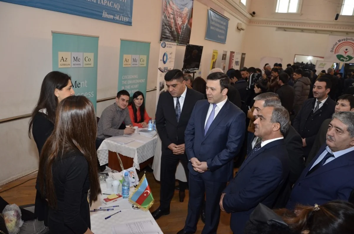 Qaradağ rayonunda əmək yarmarkası keçirilib